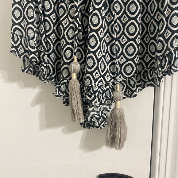 Romper - Picture 3 of 4